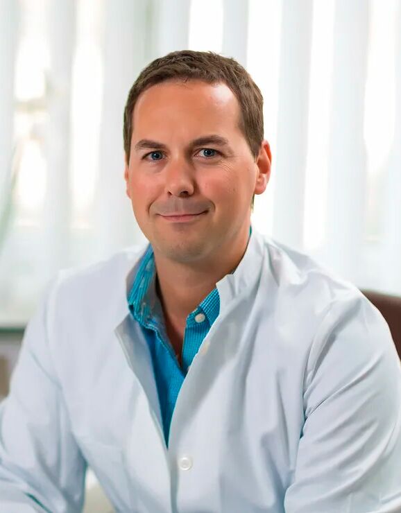 Doctor rheumatologist Jonathan