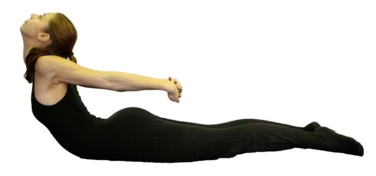 Exercise to lengthen the spine with osteochondrosis of the thoracic region