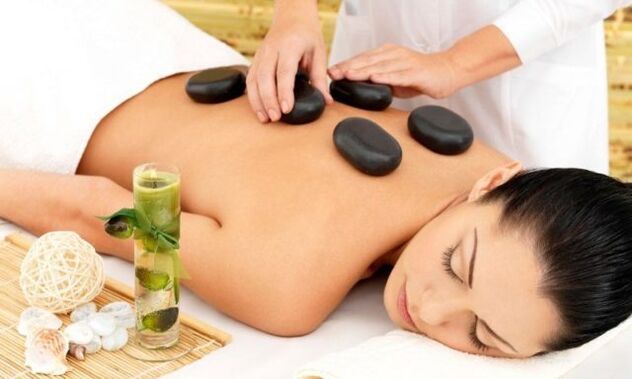 Tibetan medicine offers an effective approach to treating osteoarthritis, for example stone therapy